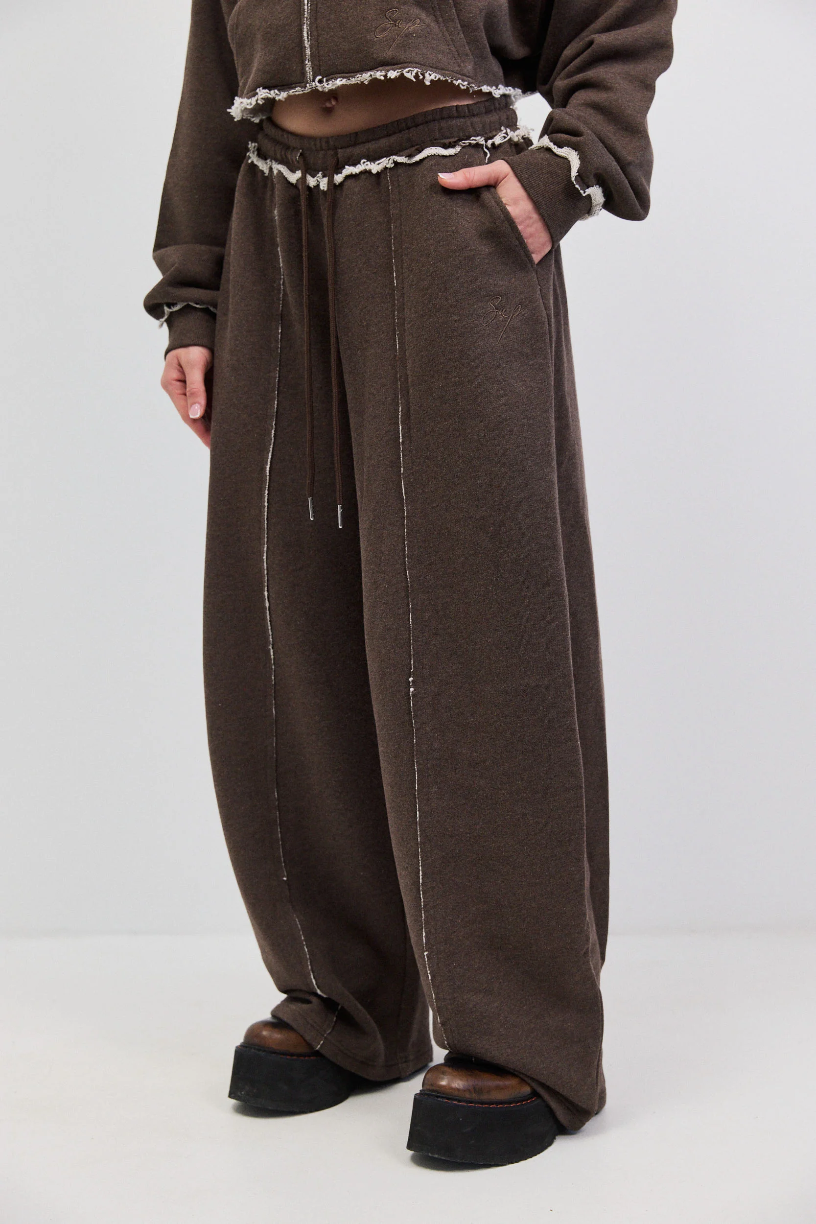 DEMA SET - BROWN - Image 2